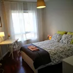 Rent 4 bedroom apartment in Porto