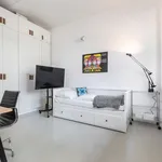 Rent 5 bedroom apartment of 130 m² in Berlin