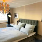 Rent a room of 80 m² in Frankfurt am Main