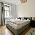 Pronajměte si 2 ložnic/e byt o rozloze 99 m² v Prague