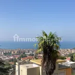 Affitto 4 camera appartamento di 100 m² in Salerno