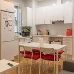 Rent a room of 90 m² in madrid