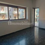 Affitto 3 camera appartamento di 95 m² in Taranto