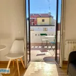 Rent 2 bedroom apartment of 55 m² in Milan