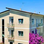 Affitto 2 camera appartamento di 55 m² in Desenzano del Garda