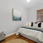 Rent 2 bedroom apartment in Elwood