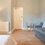 Rent 1 bedroom apartment in Glasgow