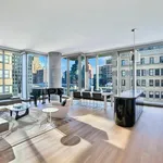 Rent 4 bedroom apartment of 271 m² in New York City