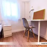 Rent 4 bedroom apartment in Seville