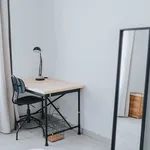 Alquilo 5 dormitorio apartamento de 15 m² en Madrid