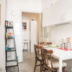 Rent a room of 130 m² in Roma