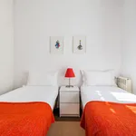 Rent 2 bedroom apartment of 100 m² in Lisbon