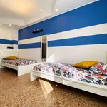 Rent a room in milan