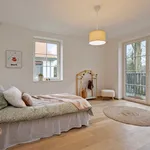 Rent 6 bedroom house in Woluwe-Saint-Pierre