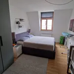 Miete 2 Schlafzimmer wohnung von 64 m² in München