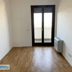 Affitto 3 camera casa di 97 m² in Milan