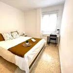 Rent a room of 125 m² in valencia