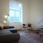 Rent 2 bedroom apartment of 37 m² in Prague