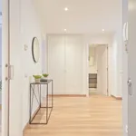 Rent 4 bedroom apartment of 64 m² in Barcelona