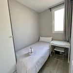 Rent 4 bedroom apartment in Barcelona