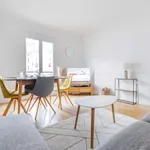 Rent 3 bedroom apartment of 51 m² in Paris