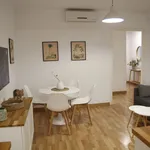 Rent 5 bedroom apartment of 75 m² in Seville