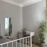 Rent a room of 120 m² in alicante