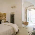 Rent 2 bedroom apartment of 80 m² in Siracusa