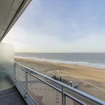 Appartement met frontaal zeezicht te Knokke