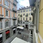 Affitto 3 camera appartamento di 85 m² in Turin