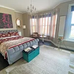 Rent 3 bedroom apartment in South East England