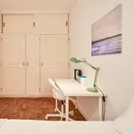 Rent a room in lisbon