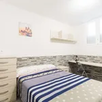 Rent a room of 65 m² in madrid