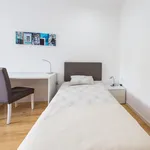 Rent 3 bedroom apartment in Lisbon