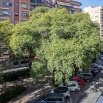 Rent a room of 99 m² in valencia