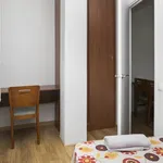 Rent 5 bedroom apartment in Barcelona