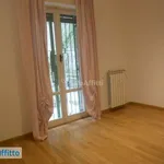 Rent 3 bedroom apartment of 129 m² in Genoa