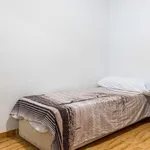 Rent a room of 100 m² in valencia