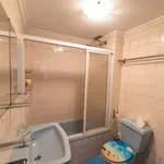 Rent a room of 100 m² in Sevilla