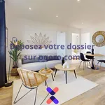 Rent 3 bedroom apartment of 10 m² in Vénissieux