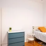 Rent a room in lisbon