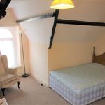 Rent 5 bedroom house in Swansea