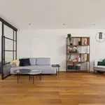 Huur 1 slaapkamer appartement van 700 m² in Amsterdam