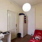 Rent a room in lisbon