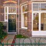 Huur 7 slaapkamer huis van 231 m² in Den Haag