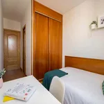 Rent a room of 391 m² in Madrid