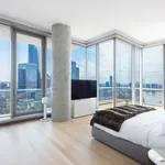 Rent 4 bedroom apartment of 316 m² in New York