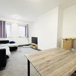 Rent 3 bedroom flat in East Midlands