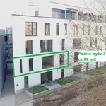 pronájem nového bytu 2+kk (ca 78 m2) s parkováním v budově, v turnově, za 20.900,- kč + spotřeby.