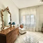 Rent 5 bedroom apartment of 140 m² in Naples